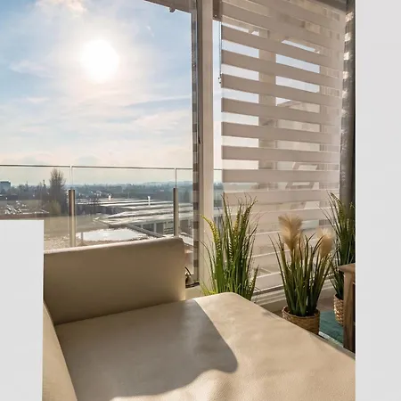 Modern With Mountain View In 28 M²